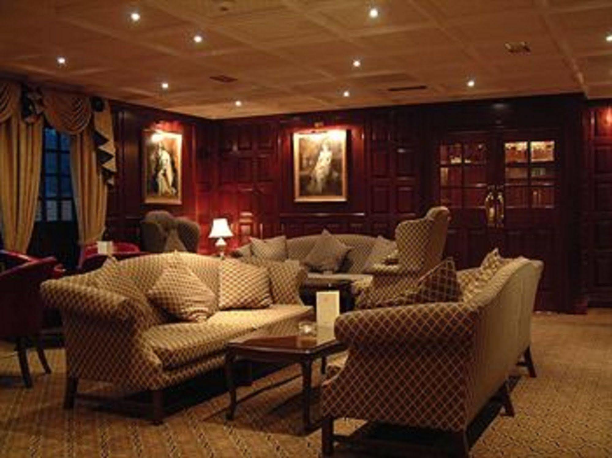 Barn Hotel London Ruislip Interieur foto